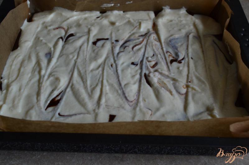 Фото приготовление рецепта: Шоколадный пирог с рикоттой шаг №8