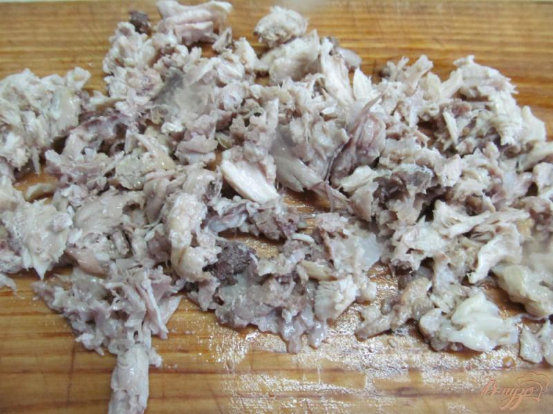 Фото приготовление рецепта: Фаршированные кабачки отваренной курицей и грибами шаг №6