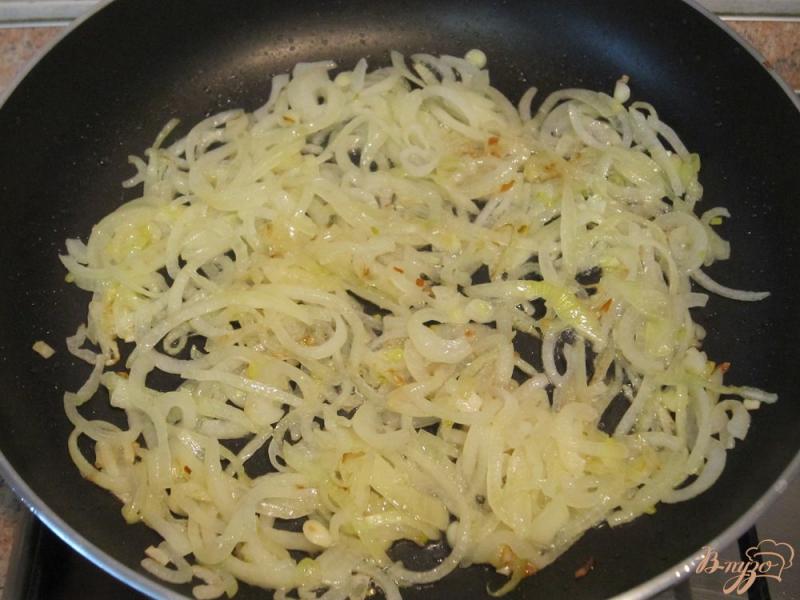 Фото приготовление рецепта: Картофель с морковью и луком шаг №5