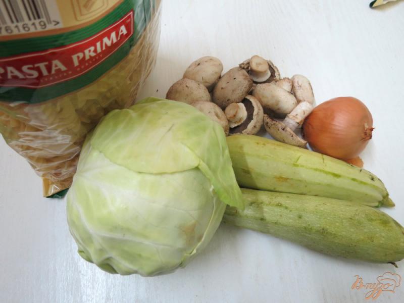 Фото приготовление рецепта: Паста с овощами шаг №1