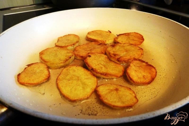 Фото приготовление рецепта: Овощной салат на картофельной подушке шаг №2