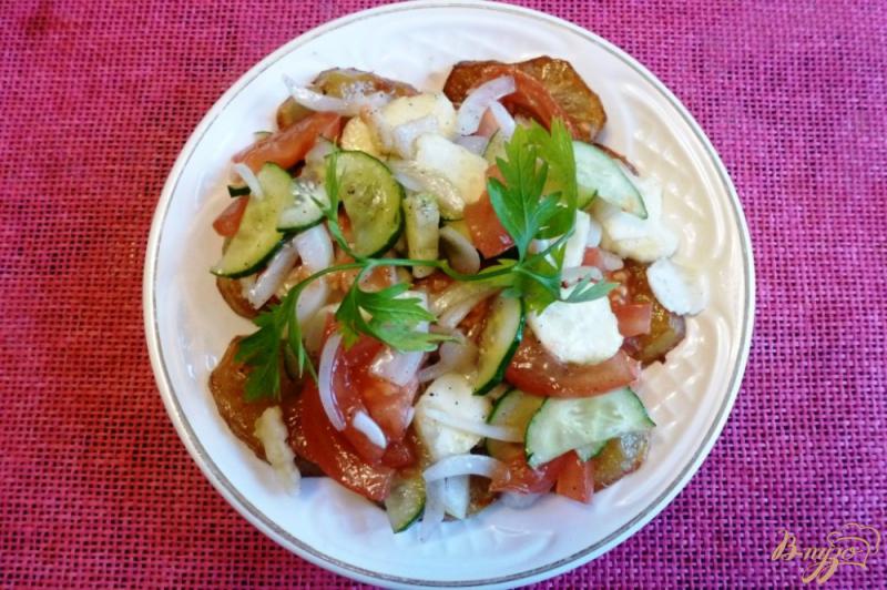 Фото приготовление рецепта: Овощной салат на картофельной подушке шаг №5