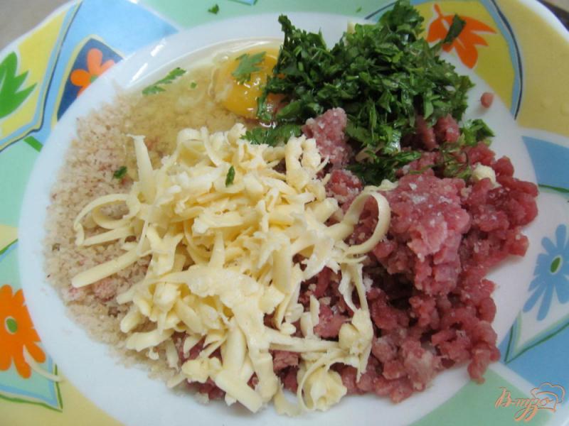 Фото приготовление рецепта: Суп-пюре с фрикадельками и шпинатом шаг №4