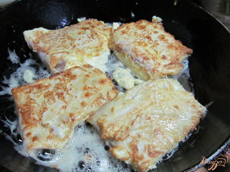 Фото приготовление рецепта: Пирожки с клубникой из лаваша шаг №8