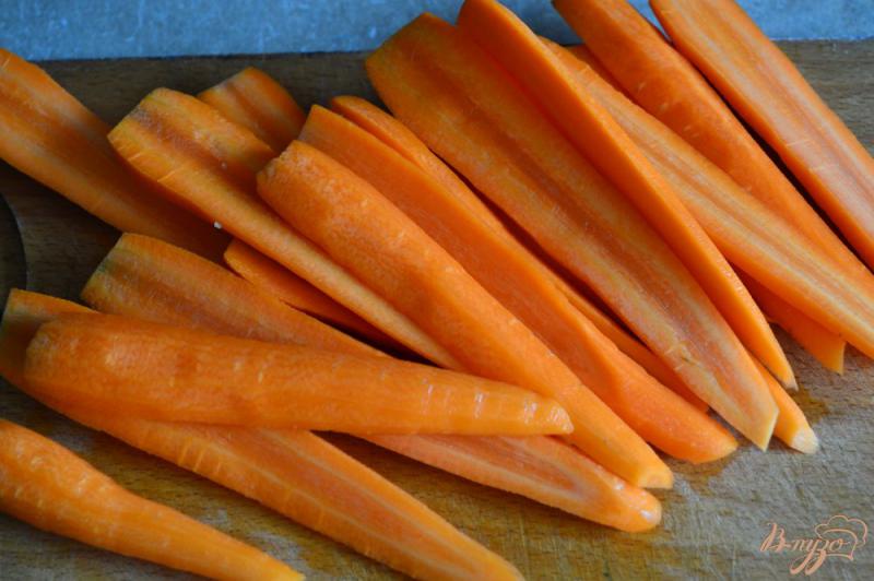 Фото приготовление рецепта: Гарнир из моркови со стручковой фасолью шаг №2
