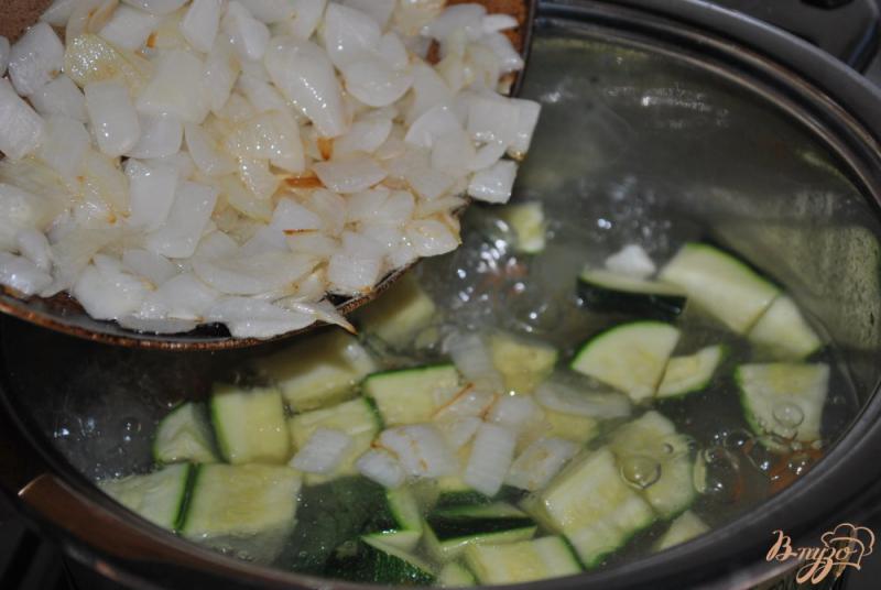Фото приготовление рецепта: Крем-суп с фрикадельками шаг №8