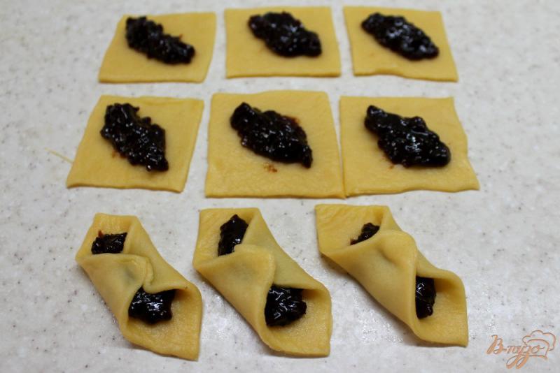 Фото приготовление рецепта: Печенье с виноградным джемом шаг №5