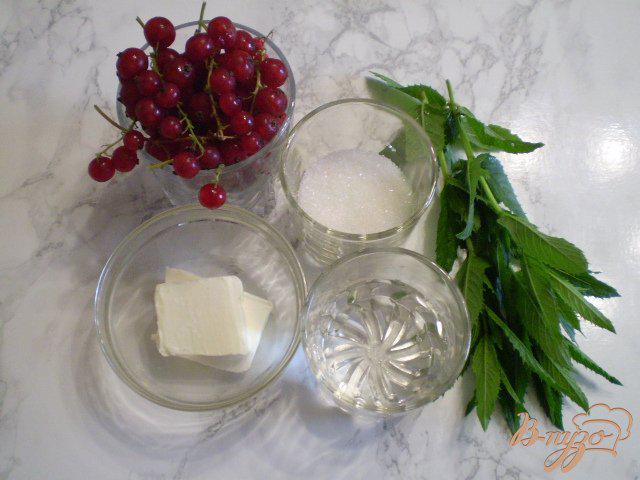 Фото приготовление рецепта: Ягодный соус с мятой к мороженому шаг №1