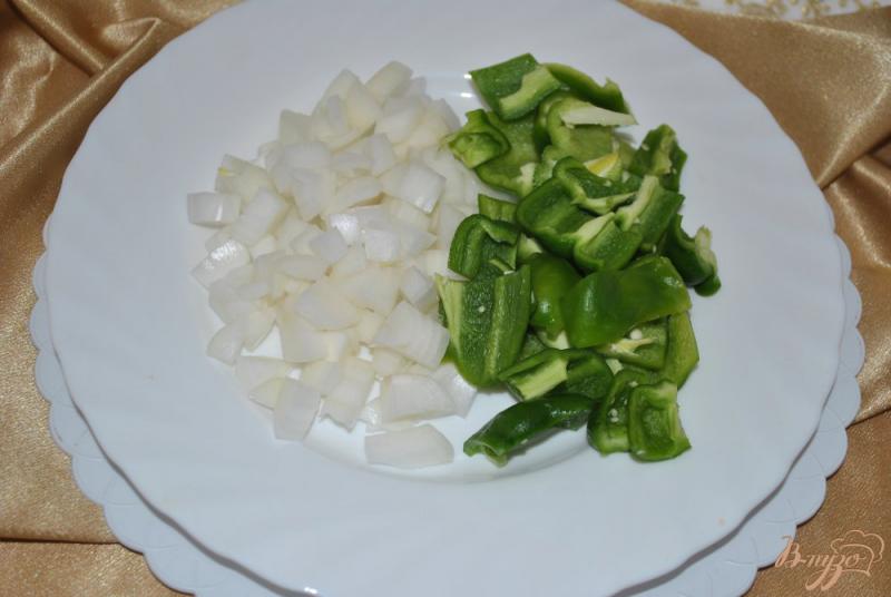 Фото приготовление рецепта: Суп с нутом и шпинатом шаг №2