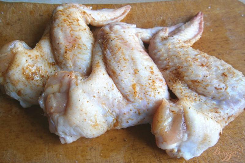 Фото приготовление рецепта: Куриные крылышки, запеченные с лимоном шаг №1