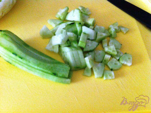 Фото приготовление рецепта: Салат из свежий овощей шаг №5
