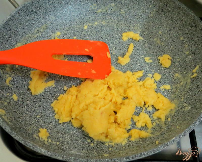 Фото приготовление рецепта: Картофель дюшес с брюшками сёмги шаг №6