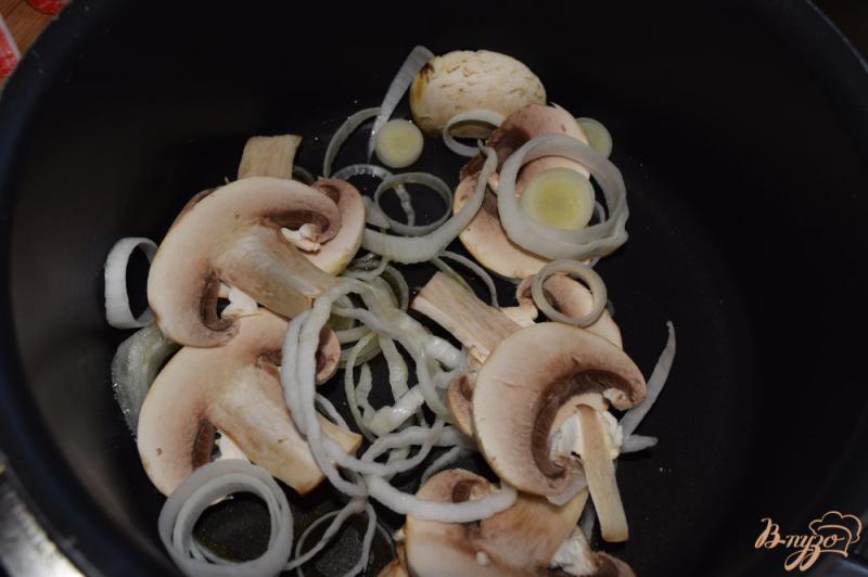 Фото приготовление рецепта: Салат с крабовыми палочками и брокколи шаг №4