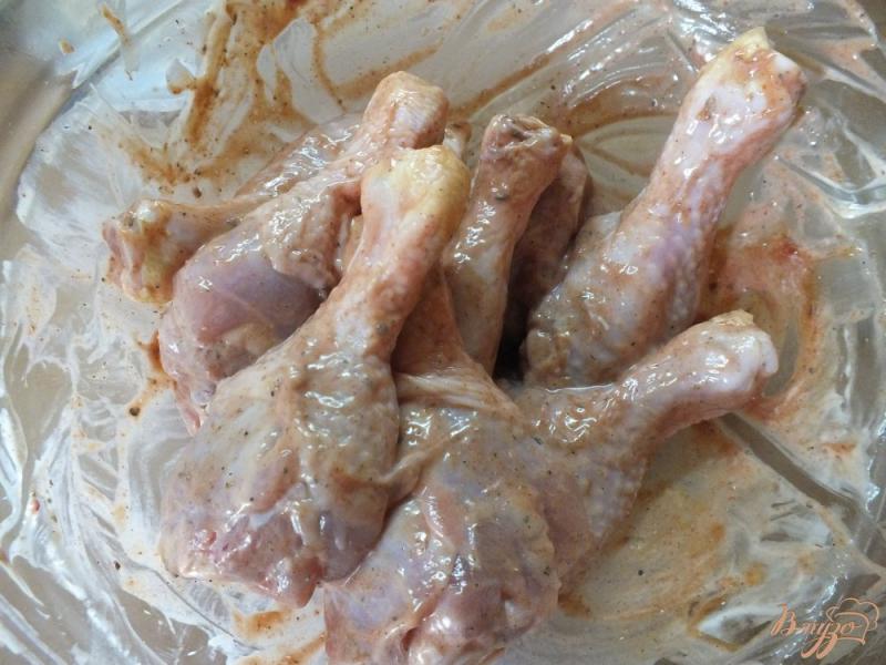 Фото приготовление рецепта: Куриные ножки в маринаде из кетчупа и специй шаг №4
