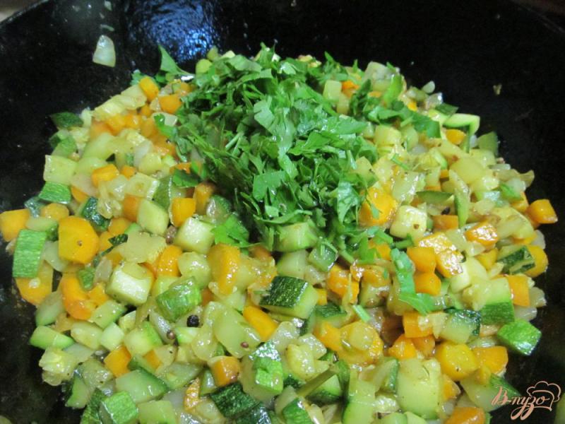 Фото приготовление рецепта: Жаренные овощи с соусом песто шаг №5