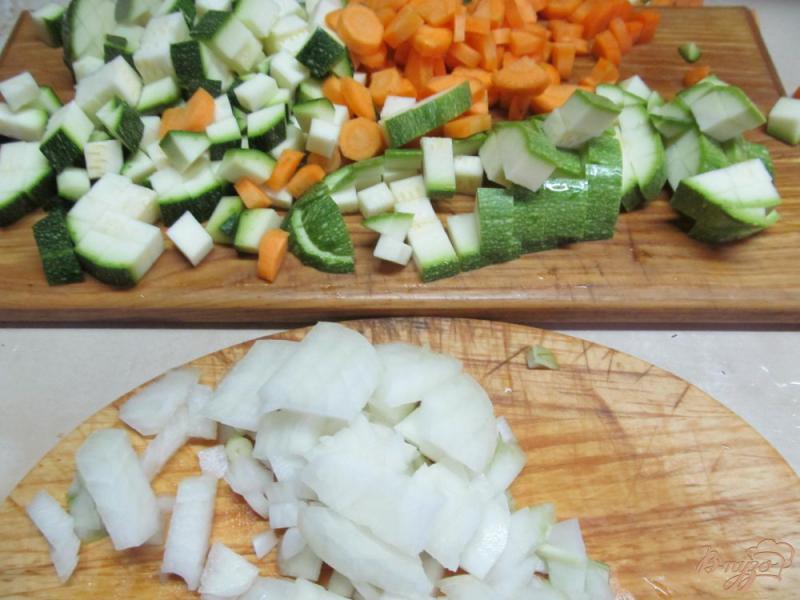 Фото приготовление рецепта: Жаренные овощи с соусом песто шаг №3