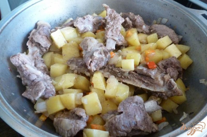 Фото приготовление рецепта: Рагу из овощей с ребрышками шаг №3