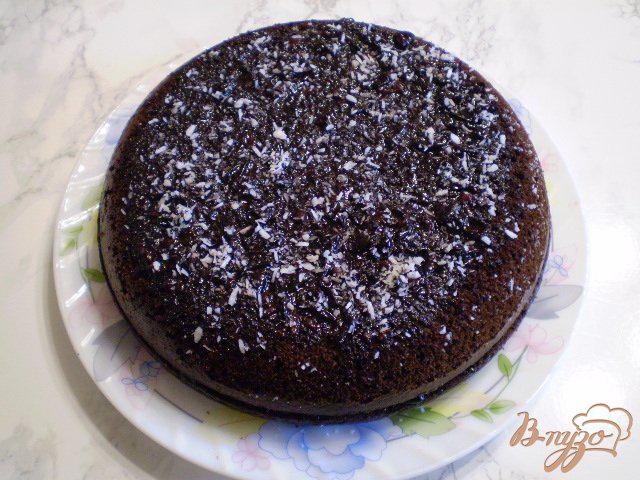 Фото приготовление рецепта: Очень шоколадный торт с вареньем шаг №10