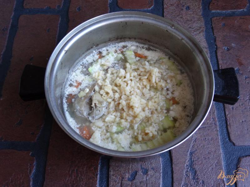 Фото приготовление рецепта: Печень тушеная с овощами и булгуром в сметане шаг №7