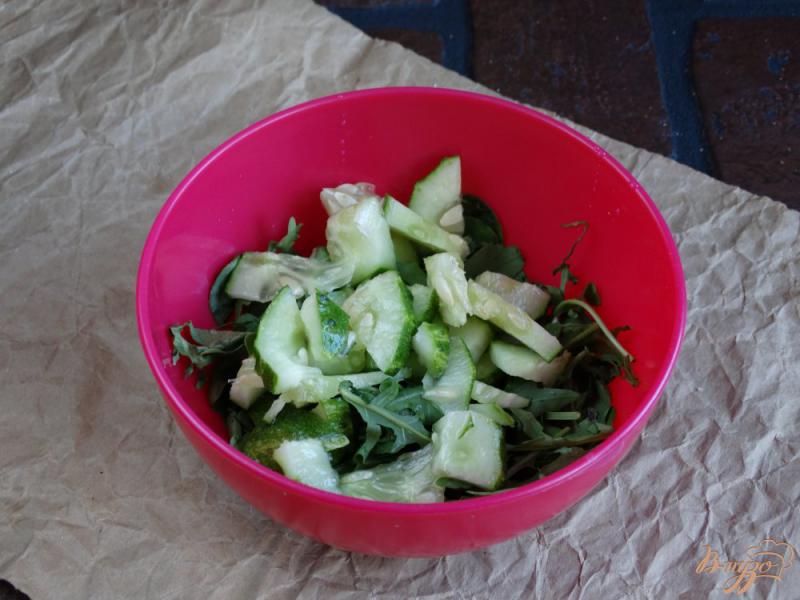 Фото приготовление рецепта: Корзинки из лаваша с зеленым салатом шаг №7