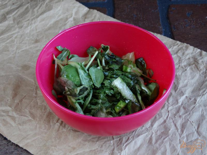Фото приготовление рецепта: Корзинки из лаваша с зеленым салатом шаг №9