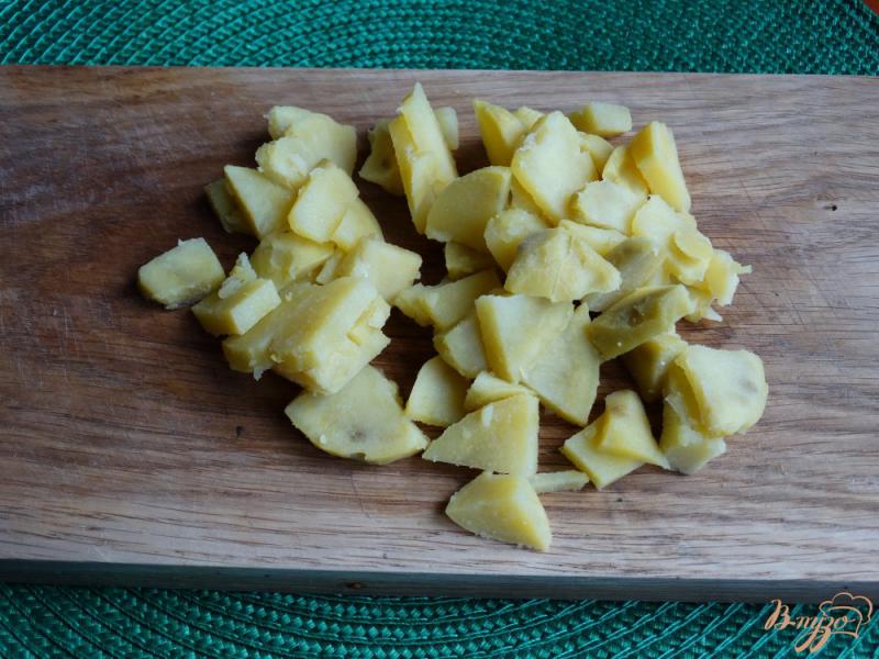 Фото приготовление рецепта: Немецкий картофельный салат с редисом шаг №1
