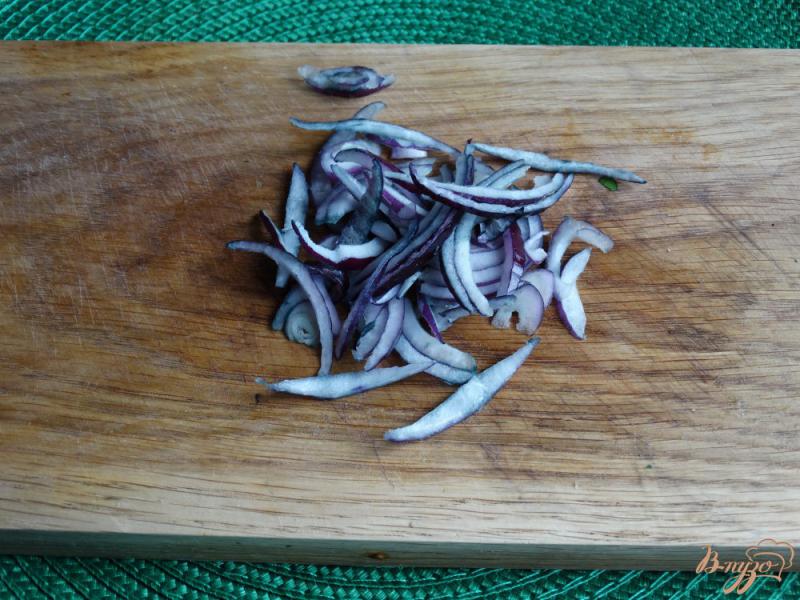 Фото приготовление рецепта: Немецкий картофельный салат с редисом шаг №4