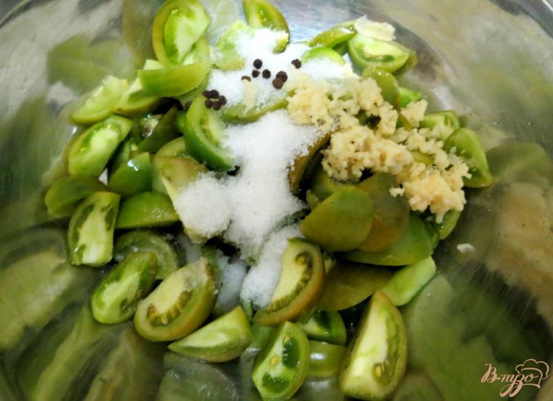 Фото приготовление рецепта: Салат из помидоров на зиму шаг №3