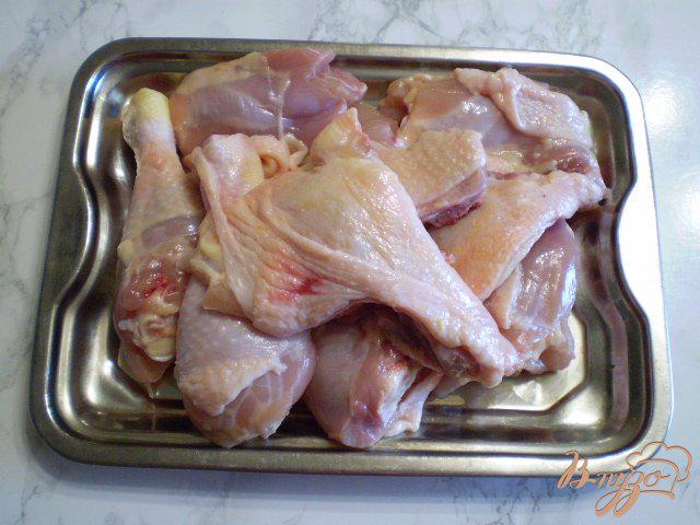 Фото приготовление рецепта: Курица с молодым картофелем в мультиварке шаг №2