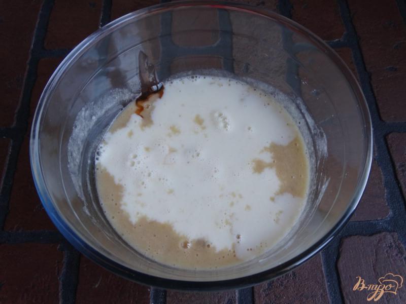 Фото приготовление рецепта: Бананово-грушевый пирог в мультиварке шаг №7