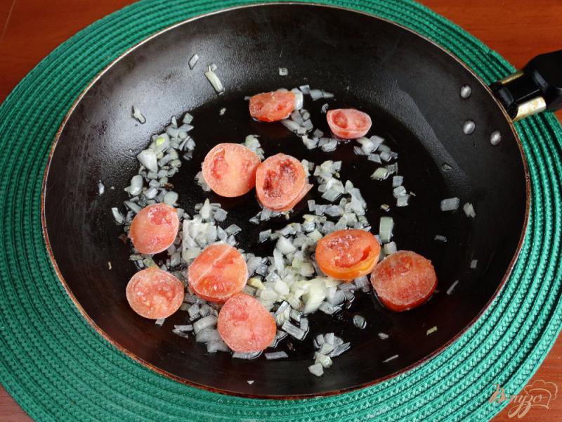 Фото приготовление рецепта: Макароны по-флотски с индейкой и помидорами шаг №4
