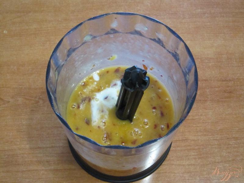 Фото приготовление рецепта: Смузи из персиков с йогуртом шаг №4