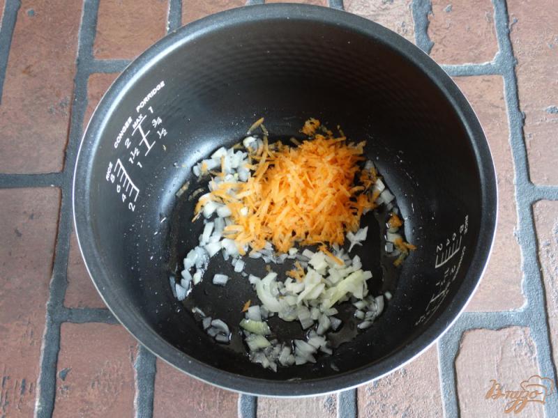 Фото приготовление рецепта: Овощное рагу с баклажанами и кабачками в мультиварке шаг №2
