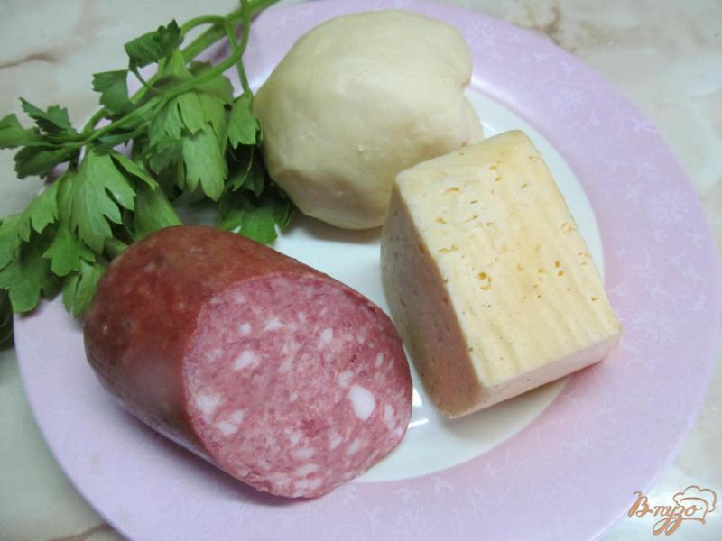 Фото приготовление рецепта: Сырная закуска на сковороде за 15 минут шаг №1
