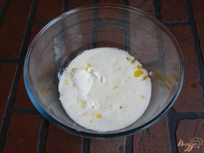 Фото приготовление рецепта: Кекс с грушей и сливочным сыром шаг №6