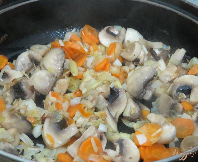 Фото приготовление рецепта: Рагу овощное с грибами шаг №10