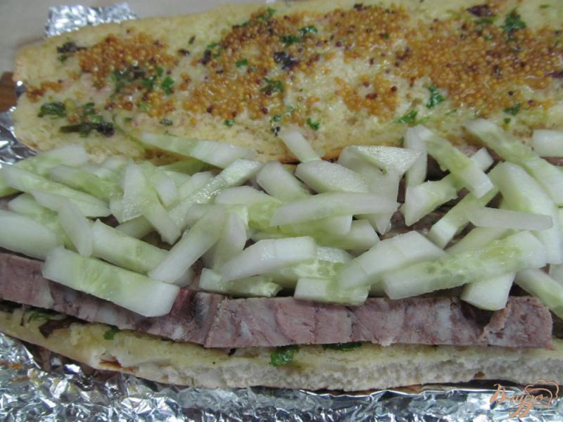 Фото приготовление рецепта: Огромный сендвич шаг №6