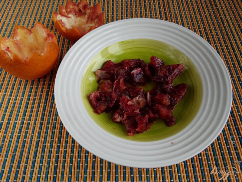 Фото приготовление рецепта: Фруктовый салат в половинках апельсина шаг №1