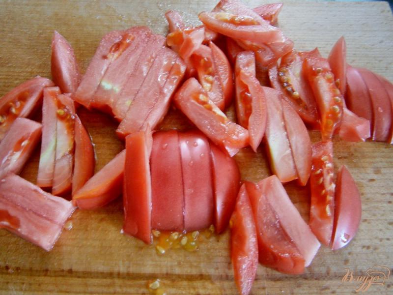 Фото приготовление рецепта: Салат с ветчиной и помидорами шаг №3