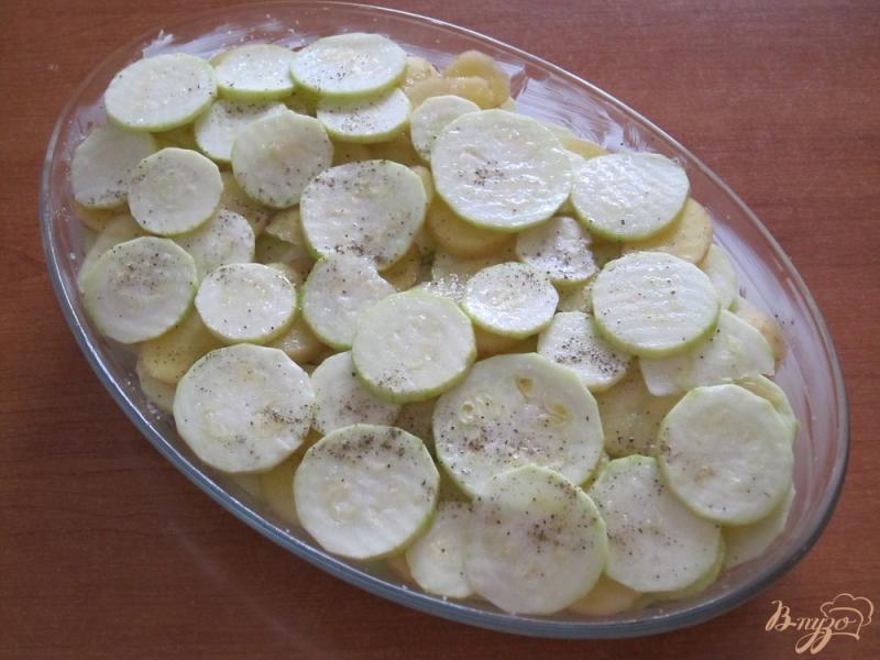 Фото приготовление рецепта: Запеканка из картофеля с кабачками шаг №4