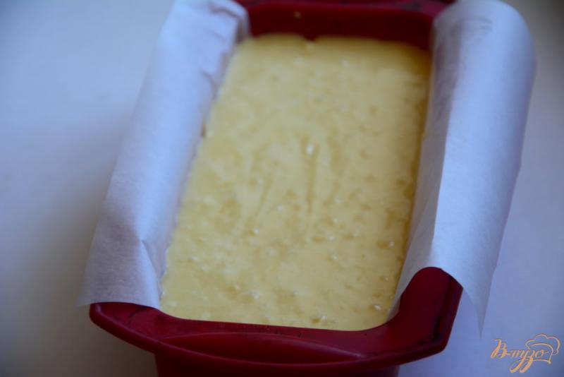 Фото приготовление рецепта: Лимонный кекс с помадкой шаг №5