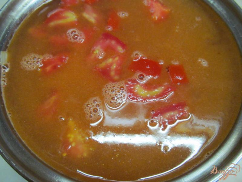 Фото приготовление рецепта: Суп из кильки в томате шаг №5