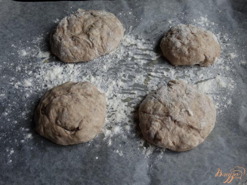 Фото приготовление рецепта: Хлебные булочки с льняной мукой шаг №7