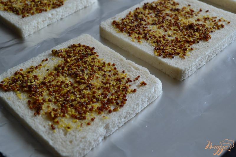 Фото приготовление рецепта: Горячие бутерброды с сардинами и сыром шаг №1