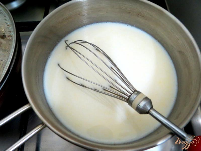 Фото приготовление рецепта: Грибной соус с бешамелем шаг №6