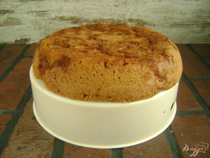 Фото приготовление рецепта: Ванильный бисквит с грушами шаг №10