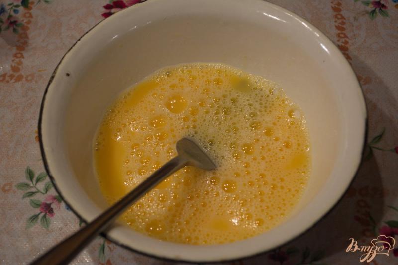 Фото приготовление рецепта: Рагу из кабачков с чесноком и яйцом шаг №5
