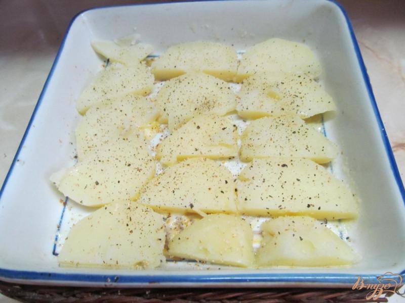 Фото приготовление рецепта: Запеканка из картофеля с шампиньонами шаг №3