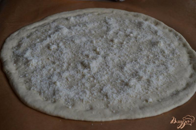 Фото приготовление рецепта: Пицца с инжиром и голубым сыром шаг №2