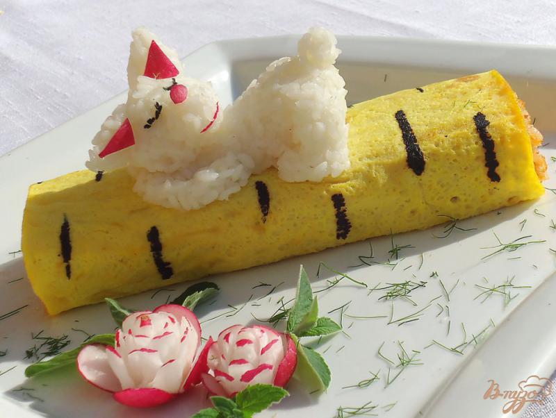 Фото приготовление рецепта: Японский завтрак - омлет с рисом шаг №11